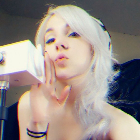 Meet your Posher, Dionaea - Picture 1 of 1